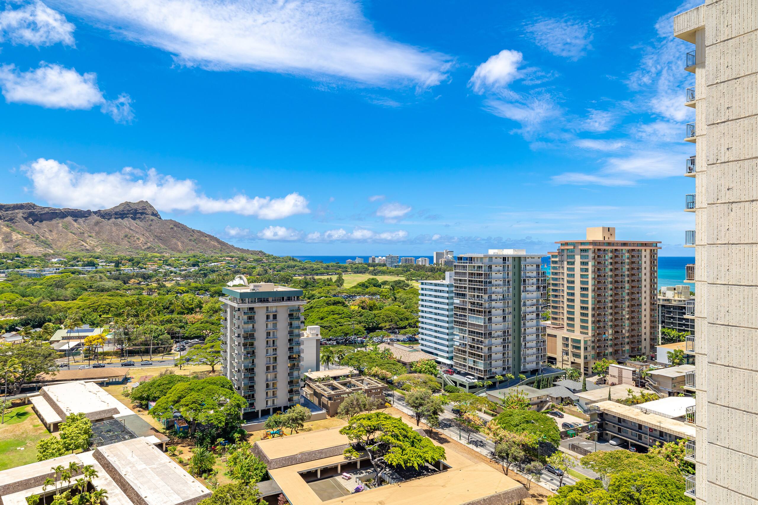 Great Ocean View, Parking, Steps to Waikiki Beach - Image 27