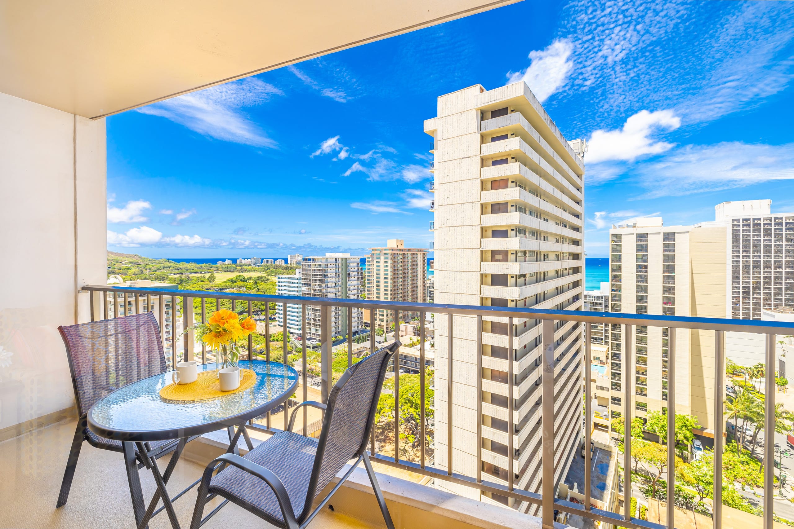 Great Ocean View, Parking, Steps to Waikiki Beach - Image 3