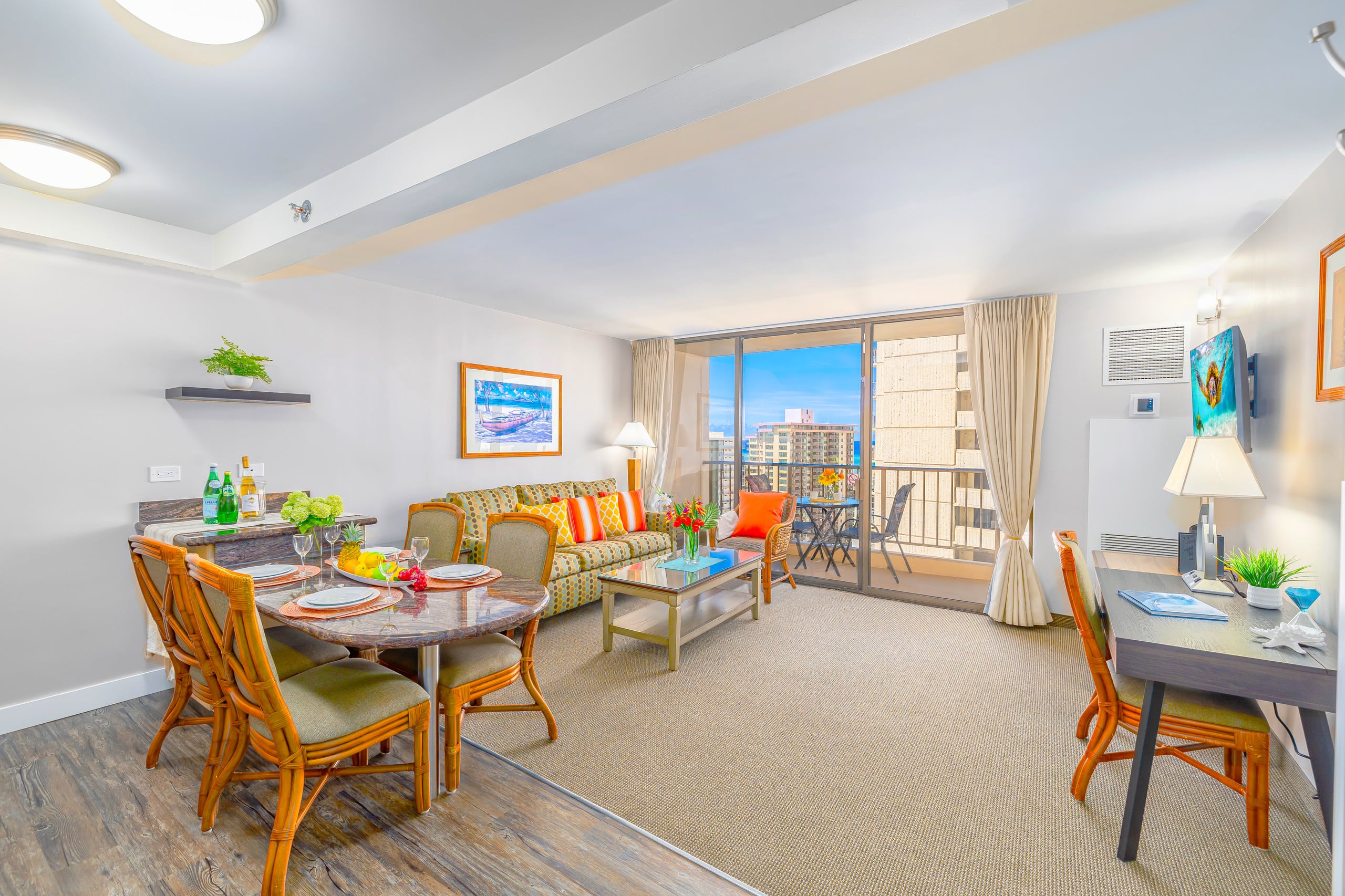 Great Ocean View, Parking, Steps to Waikiki Beach - Image 15