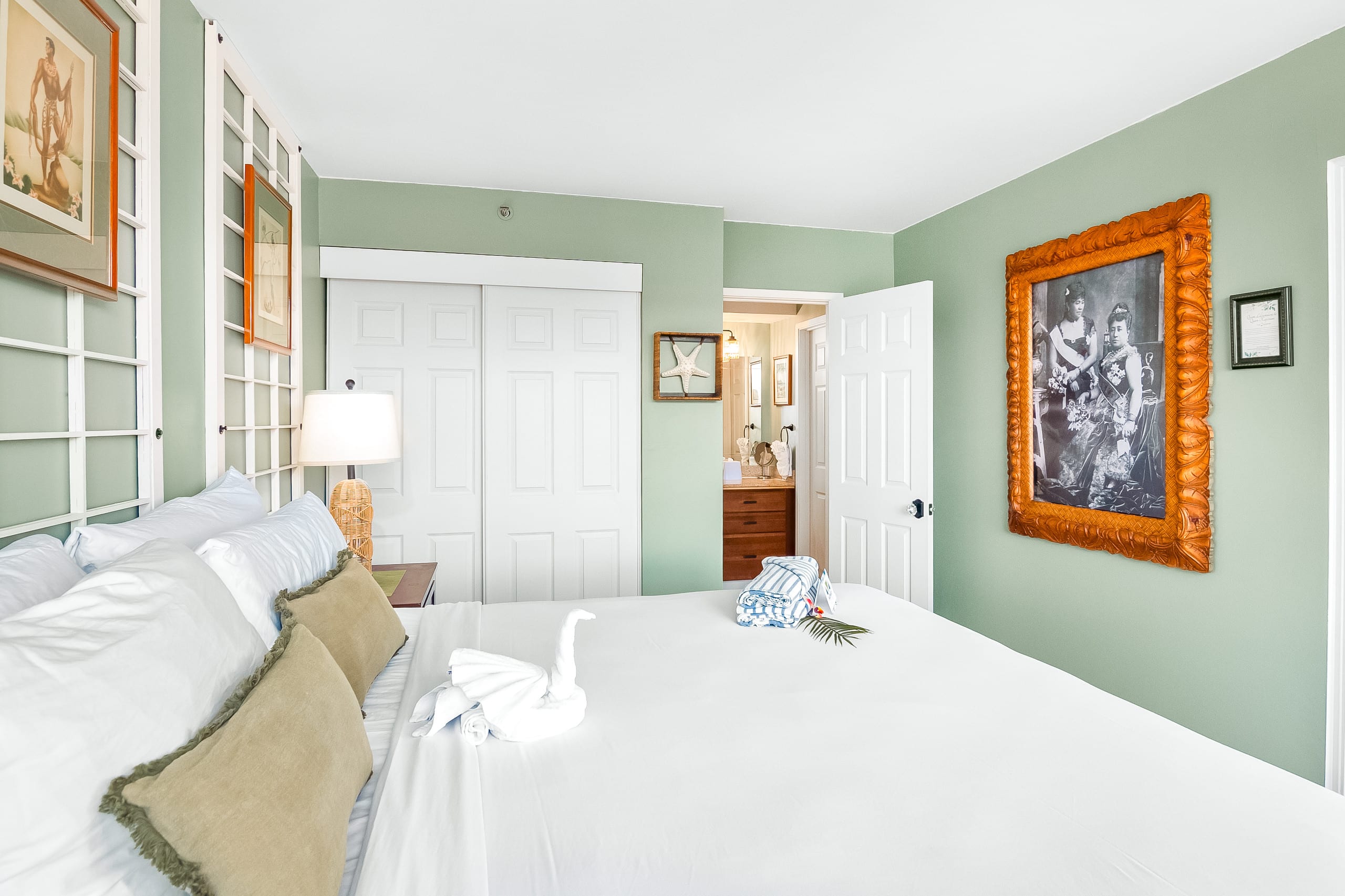 Condo in Honolulu · ★5.0 · 1 bedroom · 2 beds · 1 private bath - Image 36