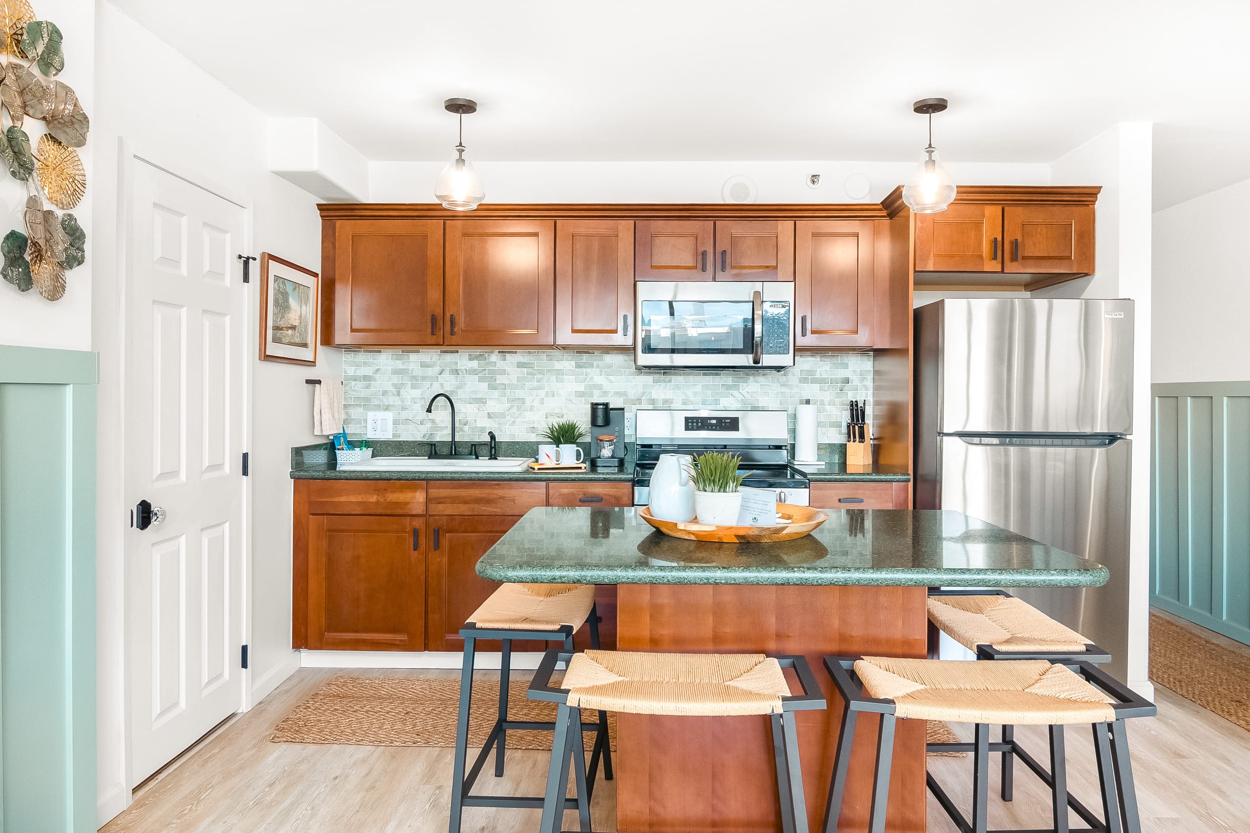 Condo in Honolulu · ★5.0 · 1 bedroom · 2 beds · 1 private bath - Image 17