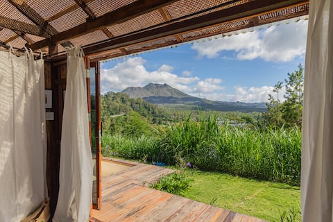 Calidas Hill ~ Batur Retreat Experience