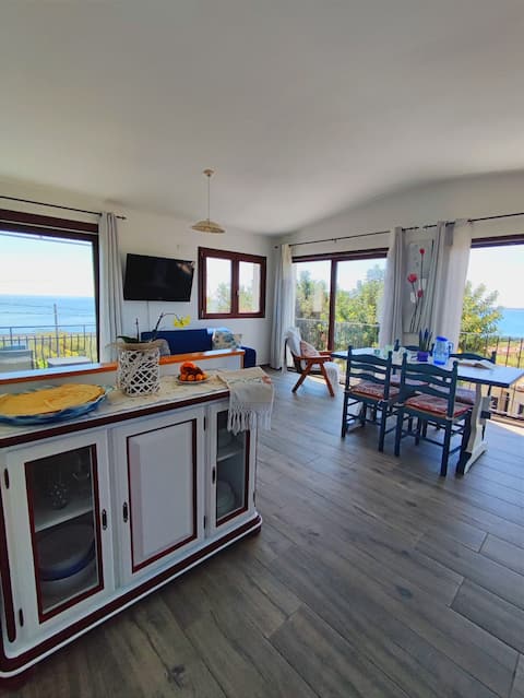 Popular Airbnb listing: Casa Stefania Santa Maria Navarrese in Baunei
