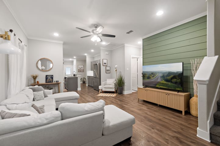 5 BR | King & Queens | Family!