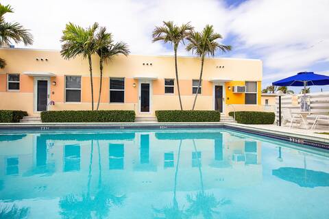 Beautiful Boutique Condo Steps from the Beach