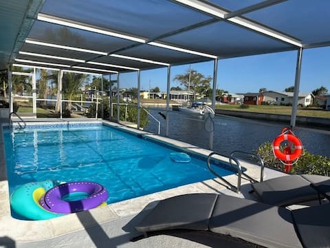 Waterfront Oasis| Pool|Dock| Gulf Access|Sleeps 11