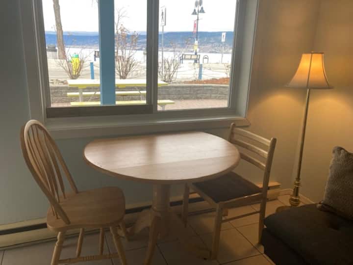 Lakefront Studio Suite - Naramata