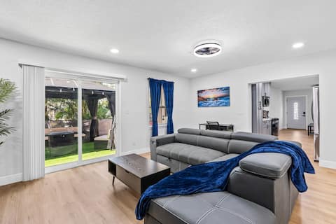 Successful Airbnb property: Hidden Gem in St. Pete! Modern 4BR Oasis Awaits in St. Petersburg
