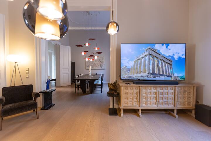 Artful Stay in an Architectural Gem by etouri gallery image 4