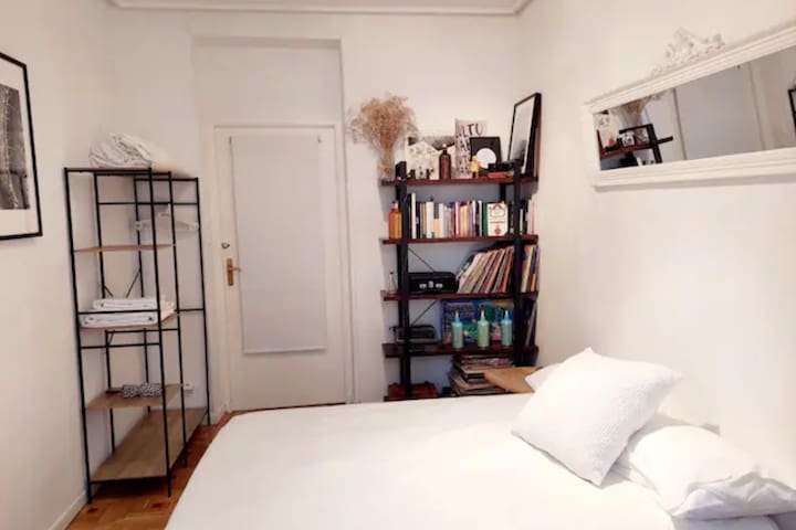 3 bedroom house in Malasaña with balconies.