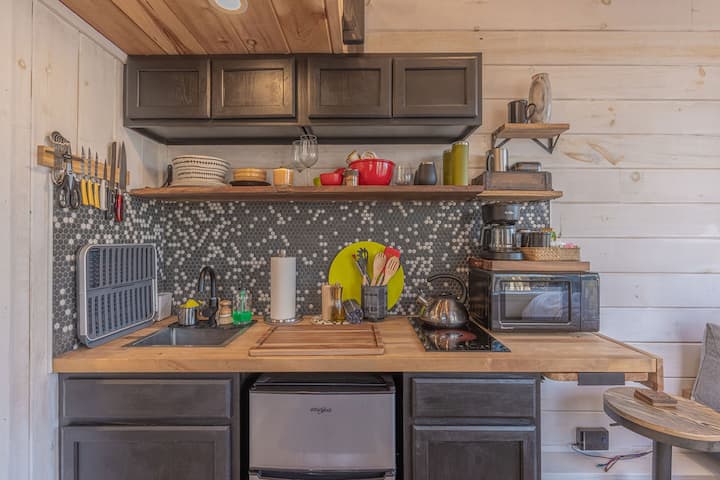Belleterre Luxe Havens In Forest-frenchie - Smith Mountain Lake, VA