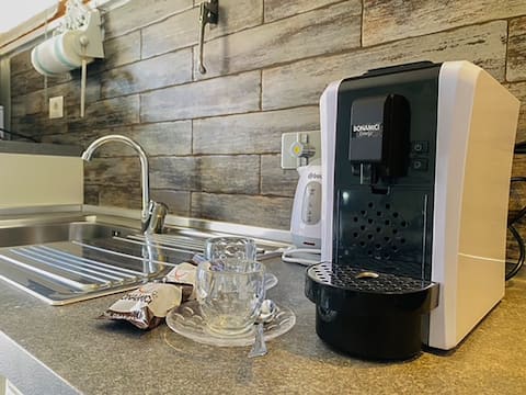 Top Airbnb: [Relax] Modern suite with garden, A/C and Wi-Fi in San Vincenzo