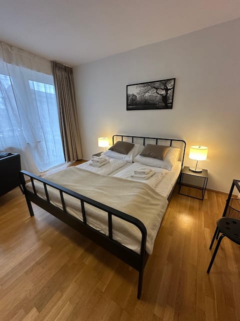 Erfolgreiche Airbnb-Immobilie: Stylish & central apartment in Augustenstraße