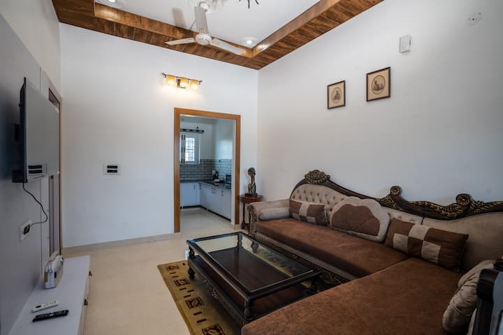 Country Roads - A Boutique Homestay - Himachal Pradesh