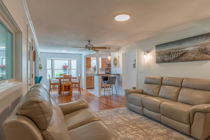 Seneca River Waterfront Retreat - 피닉스