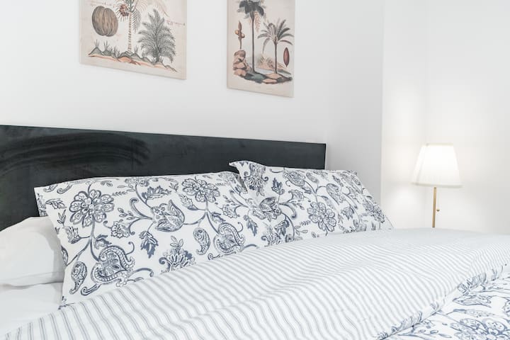 Cozy apartment Gran Via /Royal Palace gallery image 4