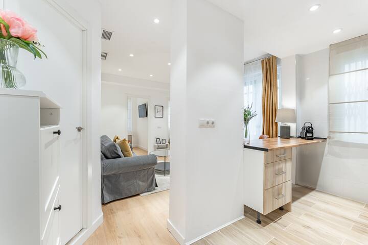 Cozy apartment Gran Via /Royal Palace gallery image 5