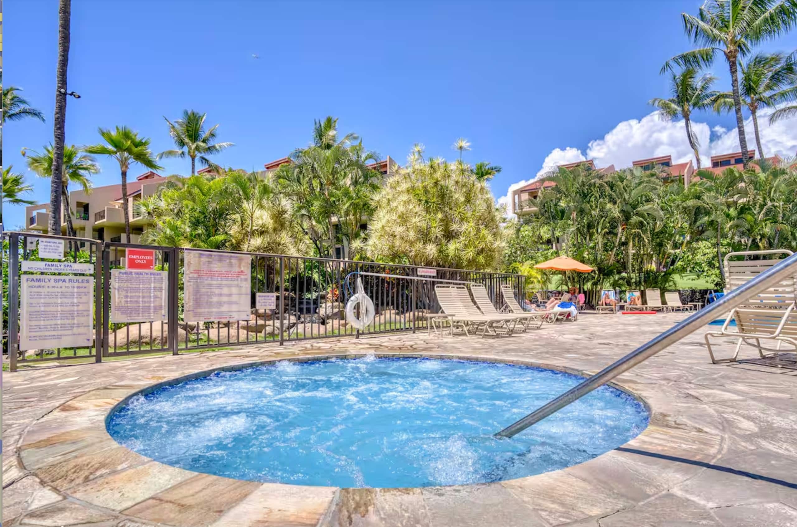 Condo in Kihei · ★5.0 · 1 bedroom · 2 beds · 2 private baths - Image 42