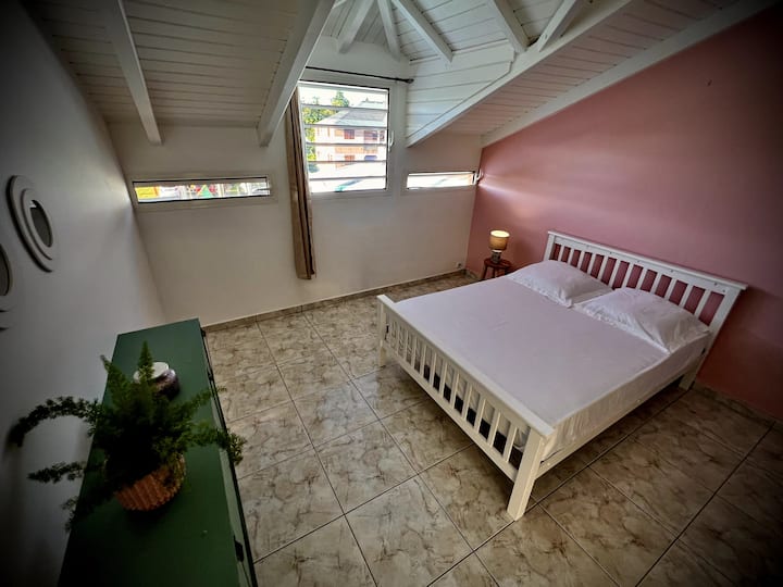 საძინებელი 2