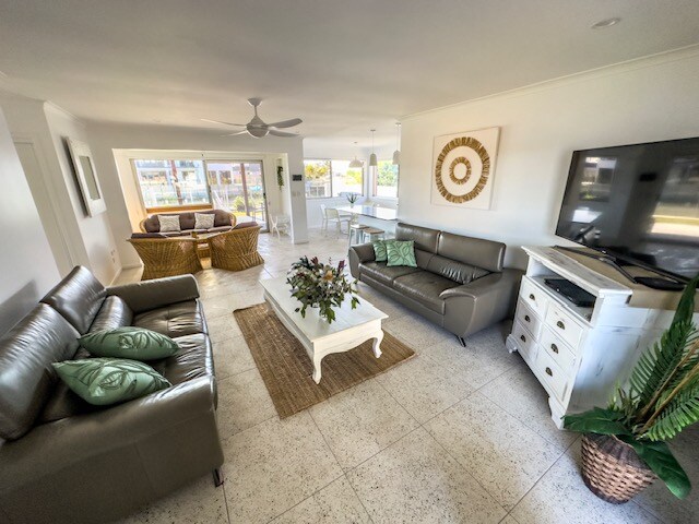 Top performing Airbnb: Gold Coast Central Waterfront House with Pool in Broadbeach Waters