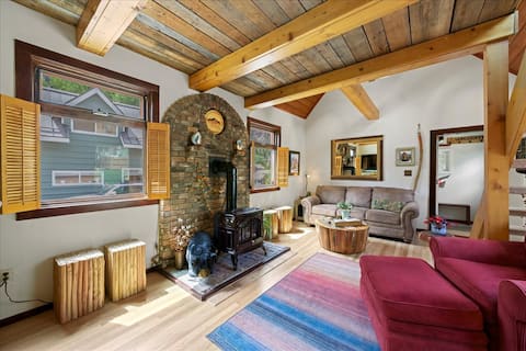 Top Airbnb: Hooray for Ouray! - 2 blocks from Main w/ Hot Tub in Ouray