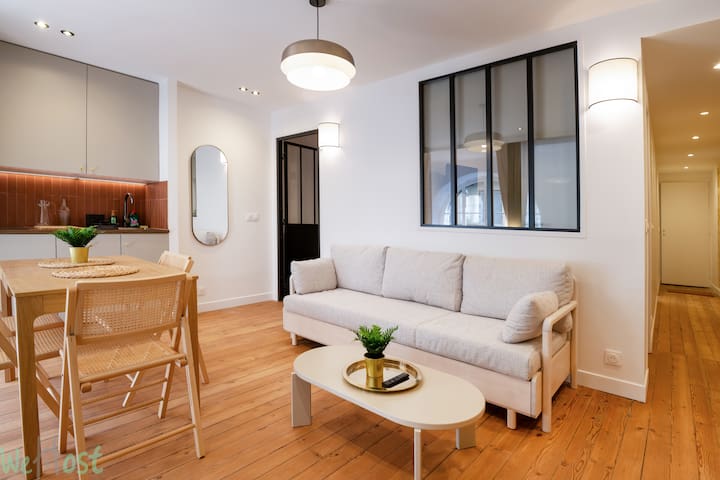 Sublime 2-bedroom apartment – Historical center