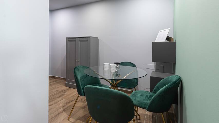 Elegante appartamento a Porta Venezia gallery image 4