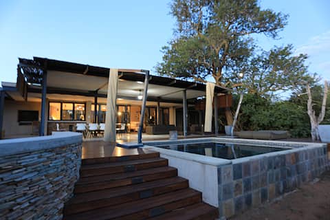 Luxury bush villa in Hoedspruit