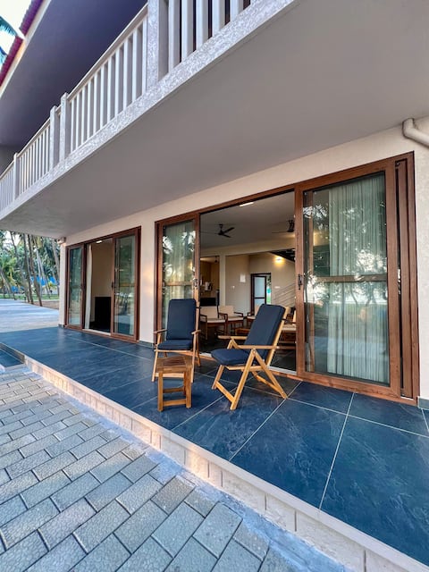 Palm Gardens : Beach View Villa
