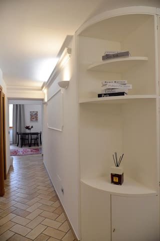 Raffinata dimora Roma Prati gallery image 2