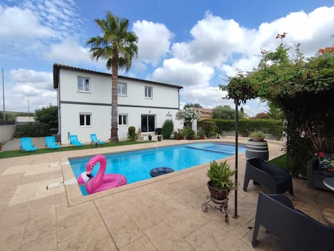 Villa with pool and hot tub