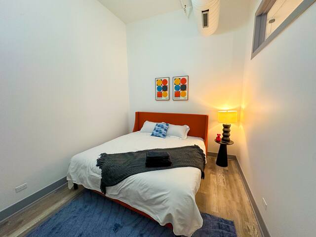 Luxury 6BR/3BA Group Stay in McCormick | Sleeps 12 gallery image 5