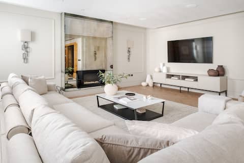 Spectacular single level 4BR 3BA Mayfair flat