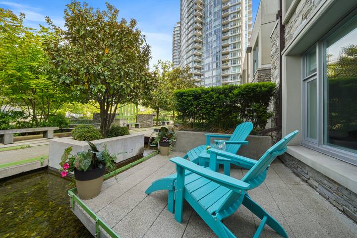 Rooftop Patio l Spacious 3 Bed/2.5 Bath Townhome gallery image 4