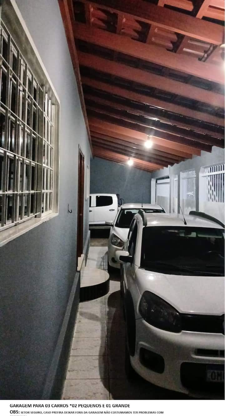 Large house, air-conditioning in all rooms, fits 3 cars