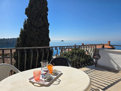 LA VISTA - Apartment 3 with Balcony and Sea View