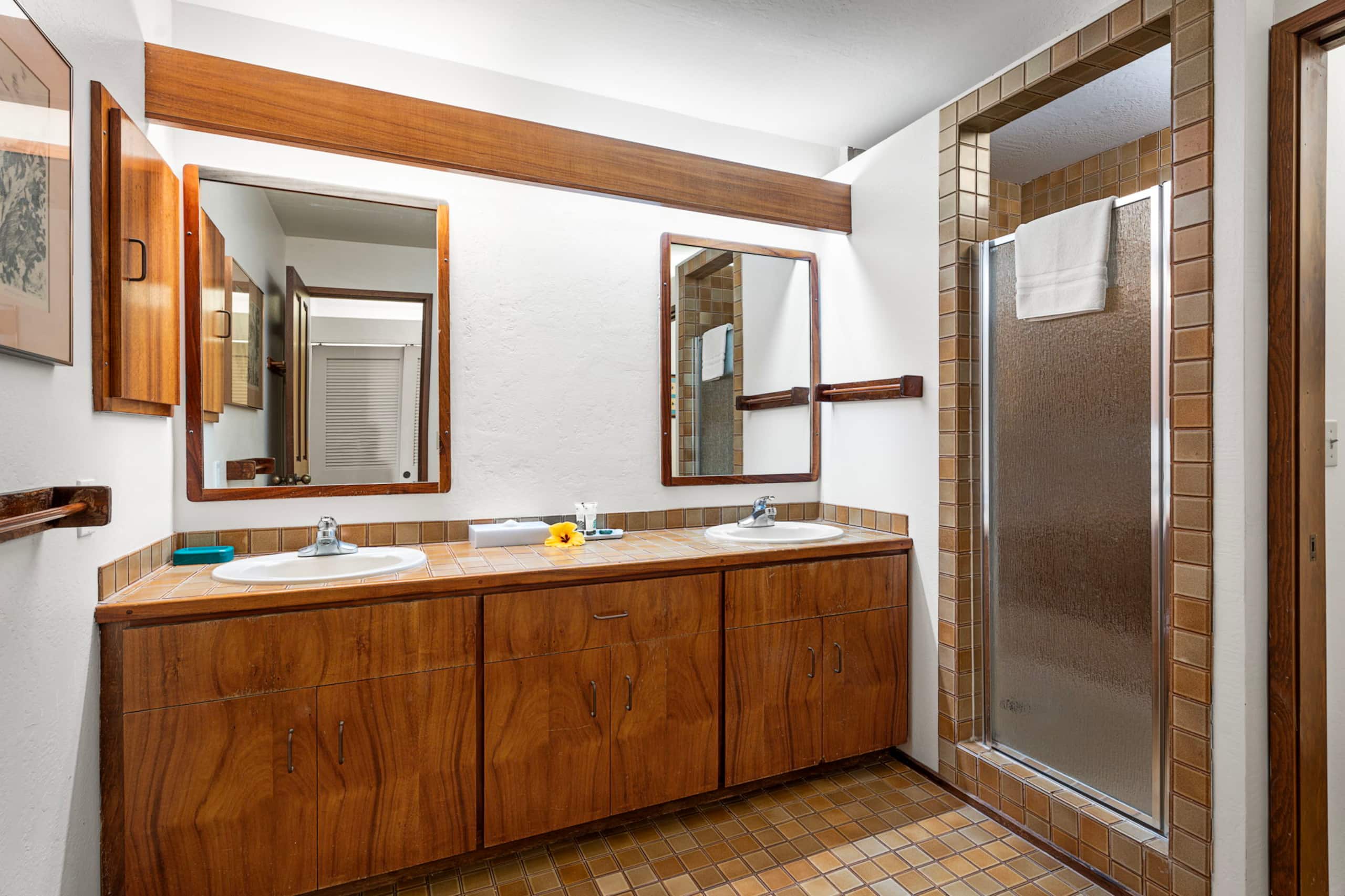 Condo in Kailua-Kona · ★4.9 · 3 bedrooms · 5 beds · 2 baths - Image 23