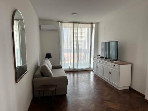 Top performing Airbnb: Centrally located apartment with garage in San Nicolás De Los Arroyos