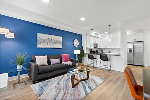 Wonderful ! King Bed! Free Parking ! 30 min to NYC