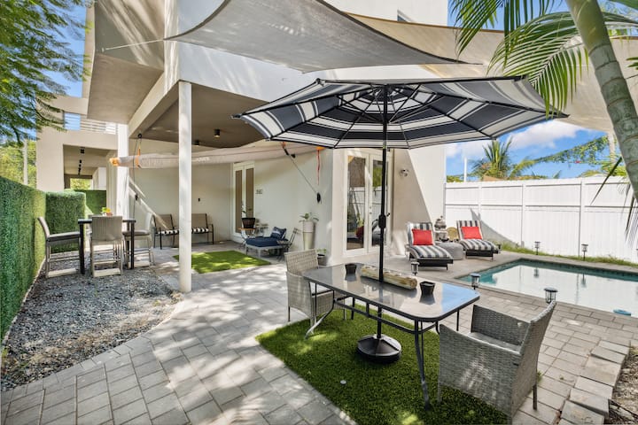 Modern Love 3br Retreat + Pool - Miami