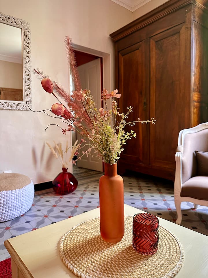 Lacanepière Chambre Rouge - Saint-Gilles