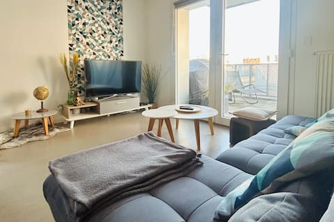Popular Airbnb listing: Le Chez-Soi Lillois in Bois Blancs