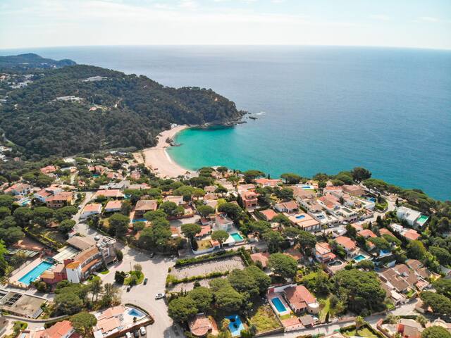 Villa Montfort – Cala Canyelles gallery image 2