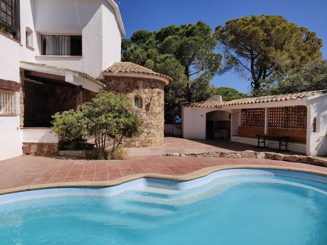 Villa Montfort – Cala Canyelles