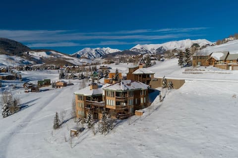 The Summit Residence