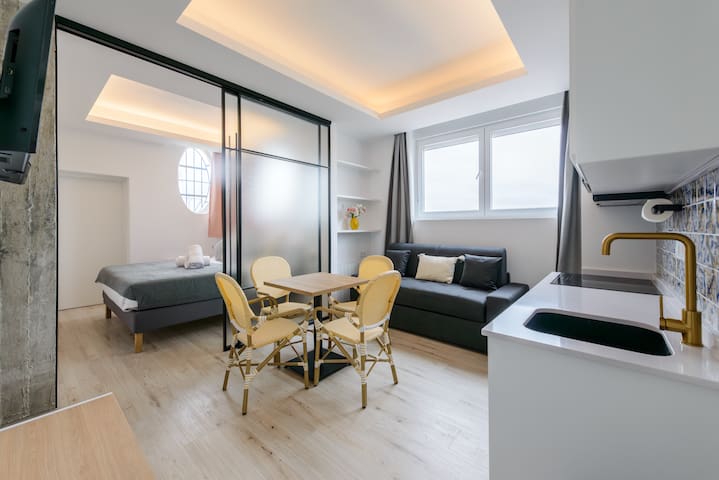 GRAN VIA capitals, AMALFi