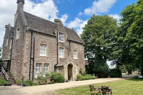 Spacious property in Colerne Village near Bath