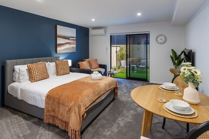 Private, Peaceful Studio With Bonus Car Park! - Christchurch