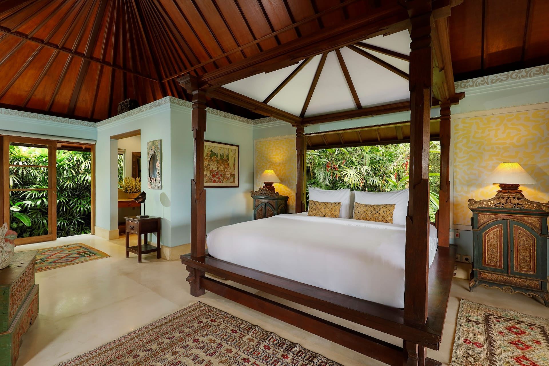 Traditional Infinity Sanctuary 3 Bedroom Private Villa in Ubud 3