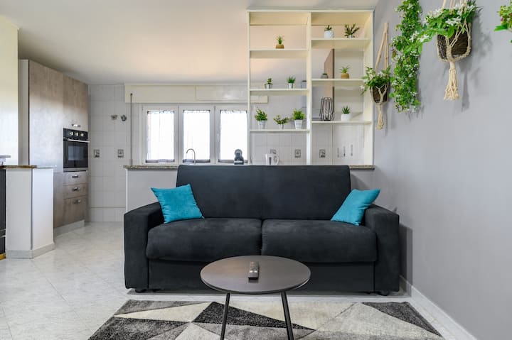Coastal Whisper - 9 Min To Airport & 700m To Sea - Fiumicino